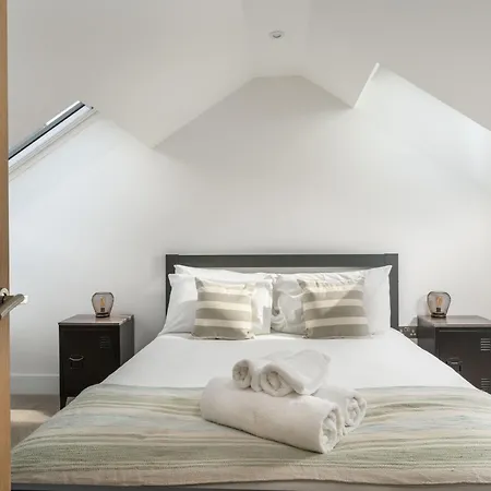 Charming Retreat For 6 With Social Garden Dom wakacyjny